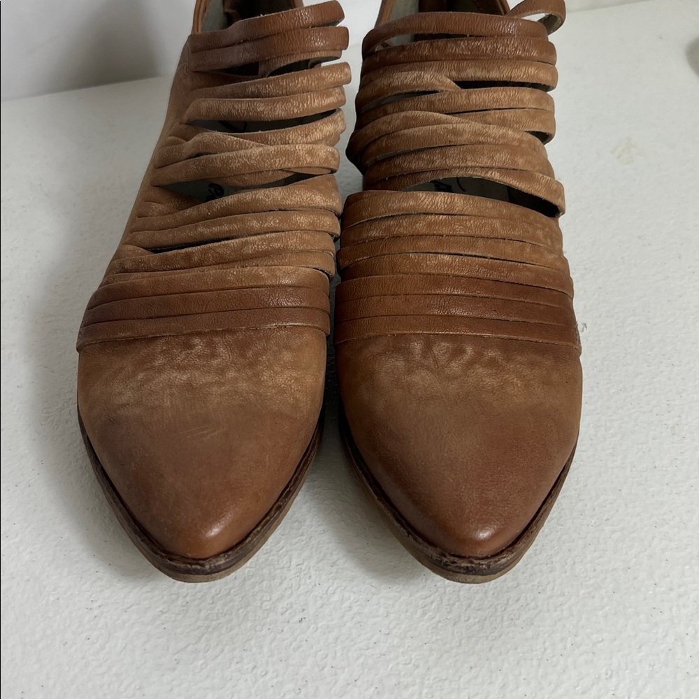 Free People Sz 38 Lost Valley Tan Leather Strappy Ankle Boots  EUC Boho - Picture 11 of 13